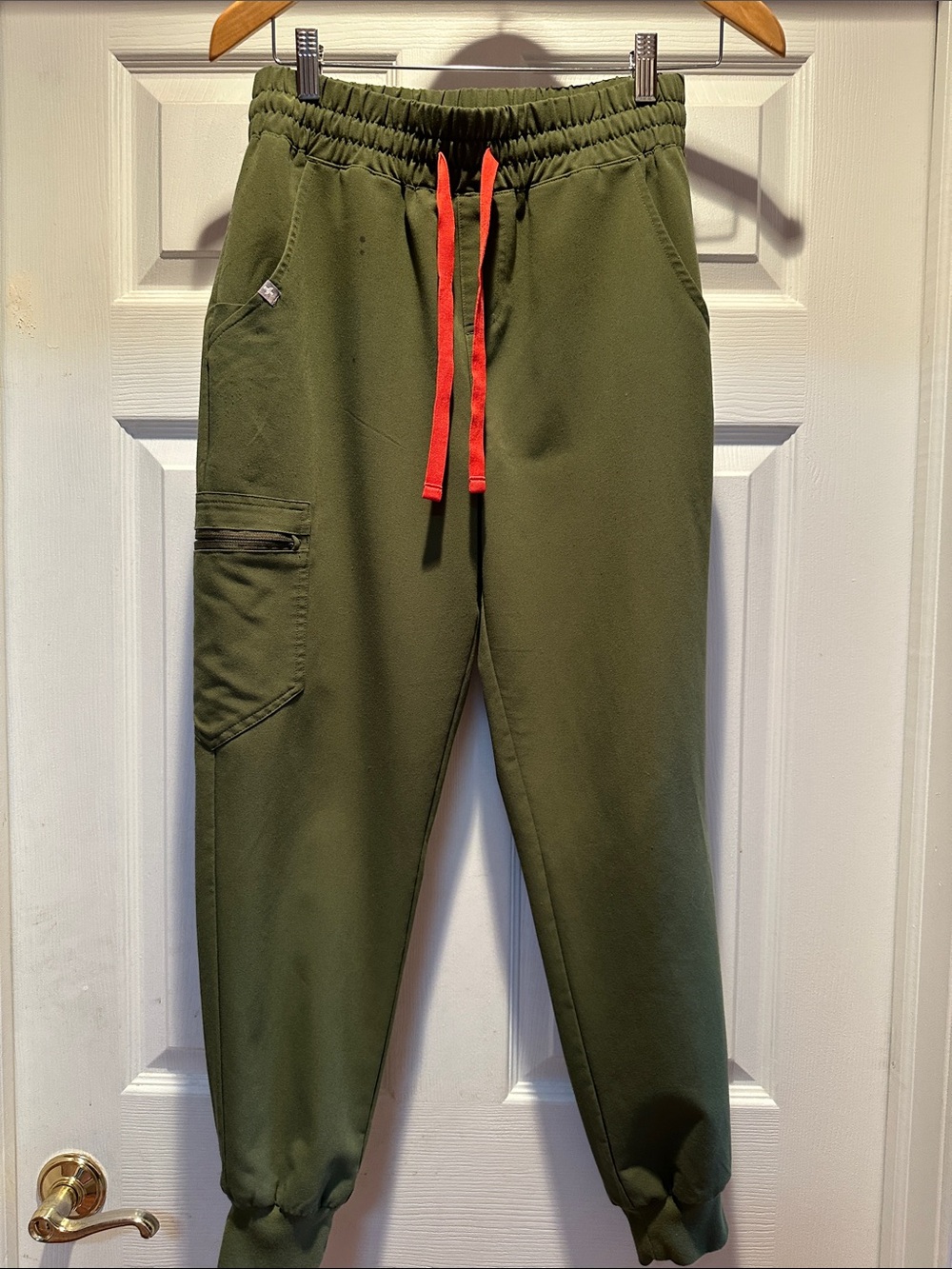 Figs Olive color joggers pants scrub uniforms size S/P